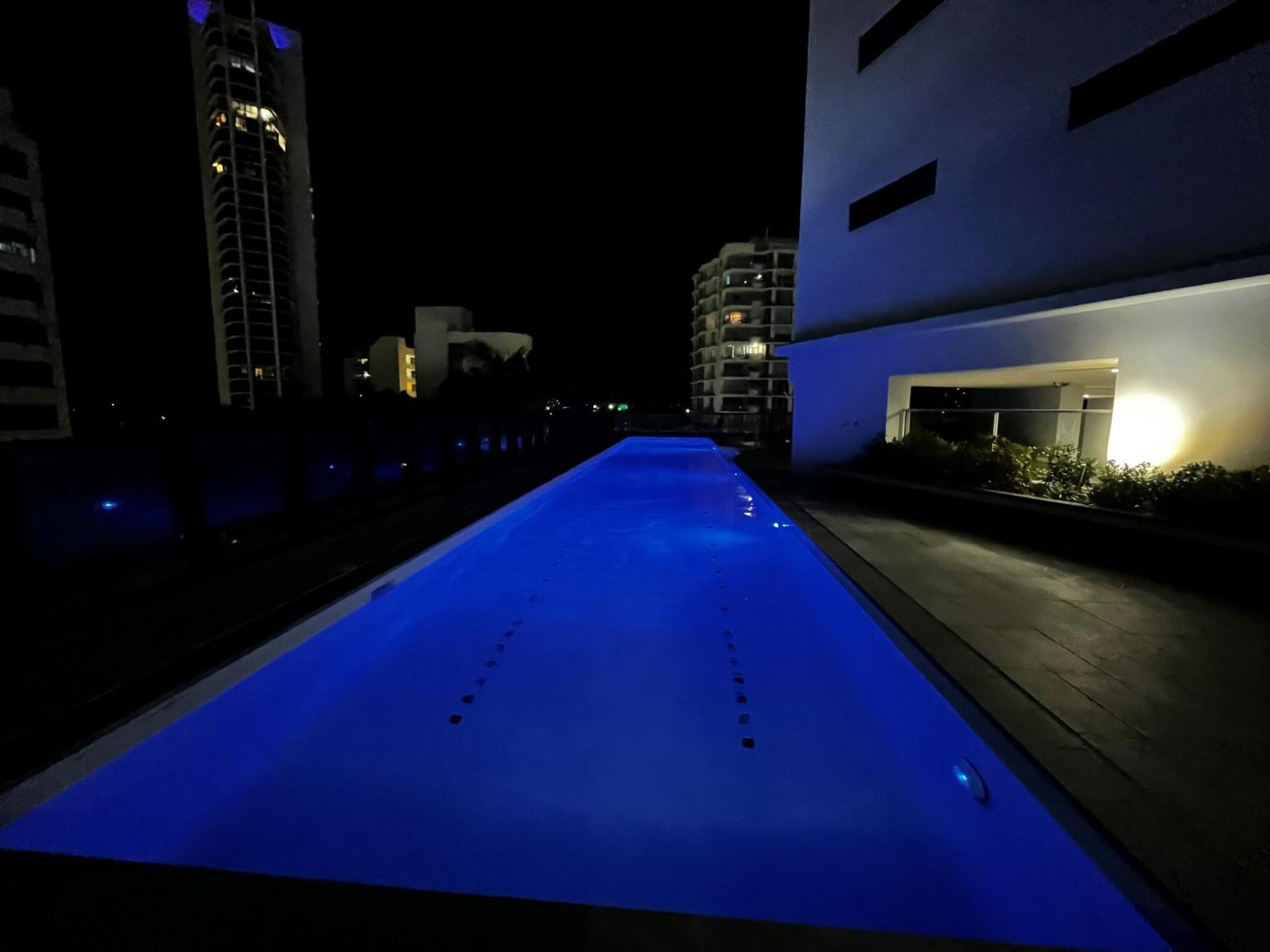 Circle On Cavil Holidays Gold Coast Exterior foto